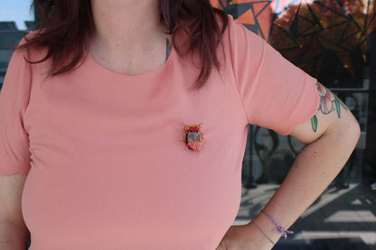 Broche scarabée " Cute fire"