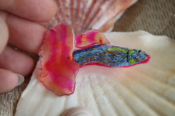 Broche " cutie guppy"