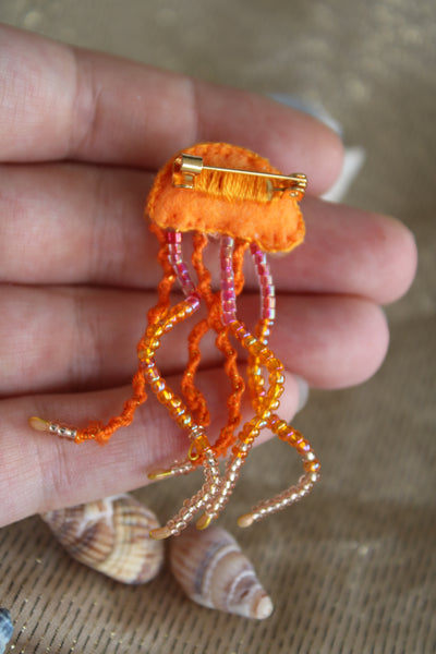 Broche " Dancing queen"