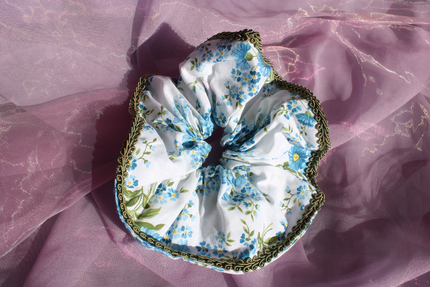 Chouchou fleur bleu