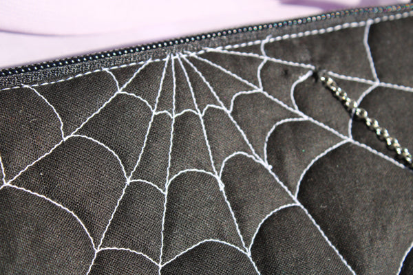 Trousse " spider web"