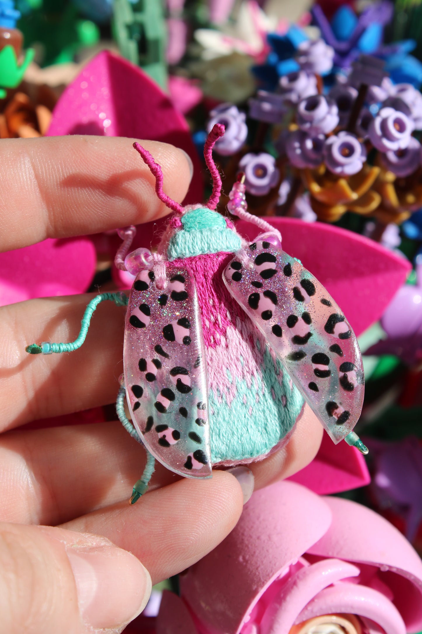Broche scarabée " Pink Leopardo"