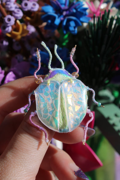 Broche scarabée "Suncatcher"
