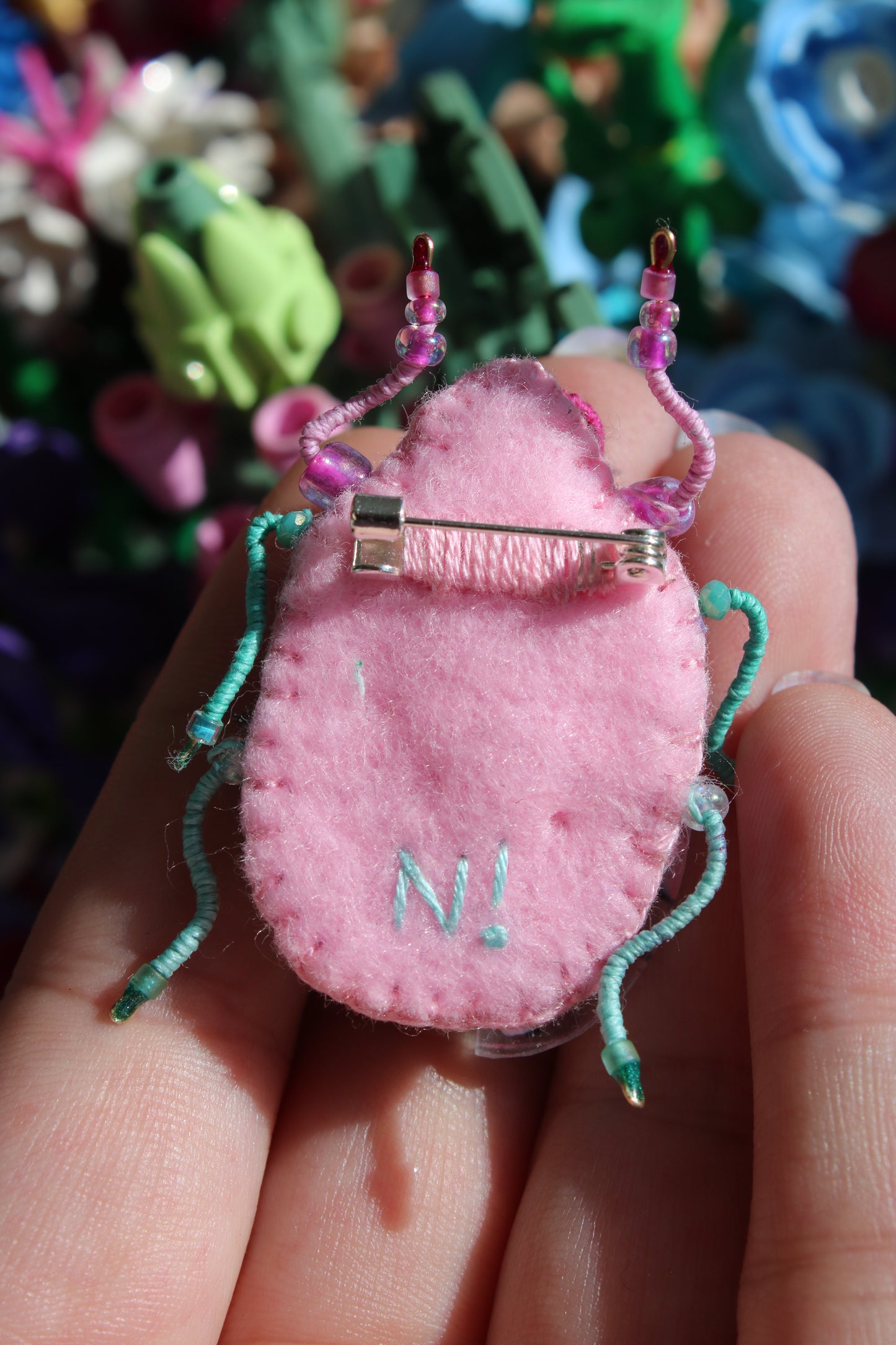 Broche scarabée " Pink Leopardo"