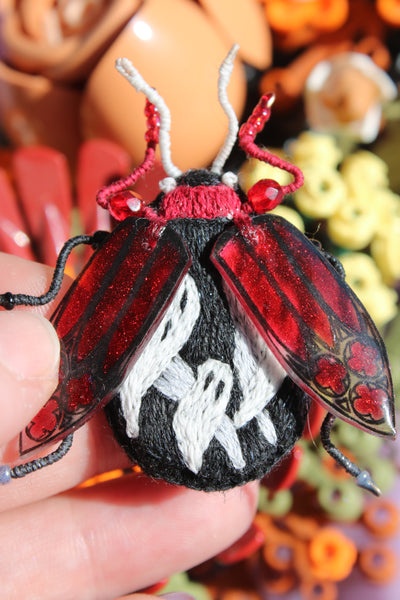 Broche scarabée " Scaragoth"