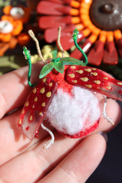 Scarabée " cute strawberry "