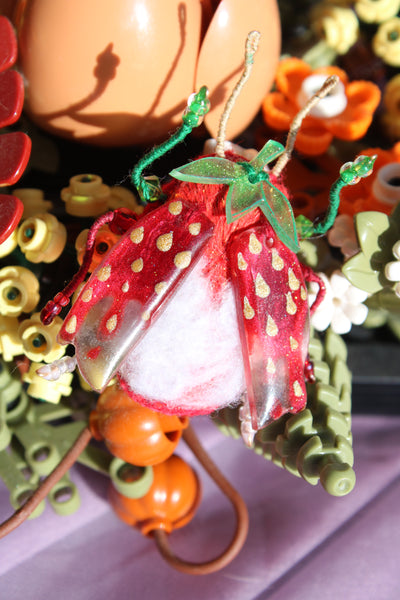 Scarabée " cute strawberry "