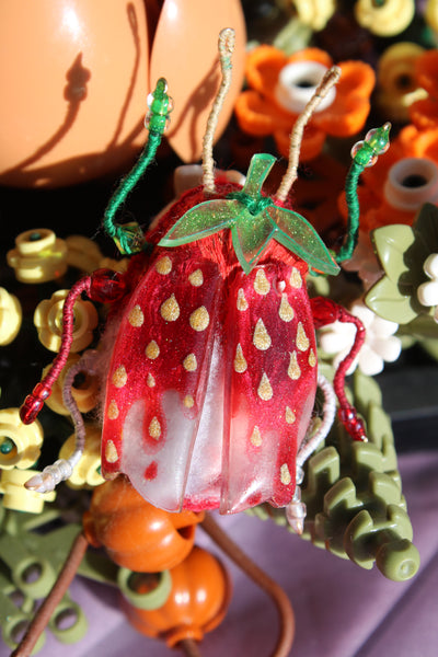 Scarabée " cute strawberry "