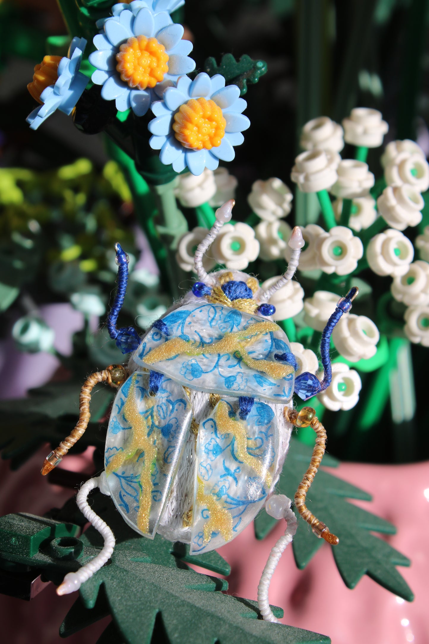 Broche scarabée " king-sugi"