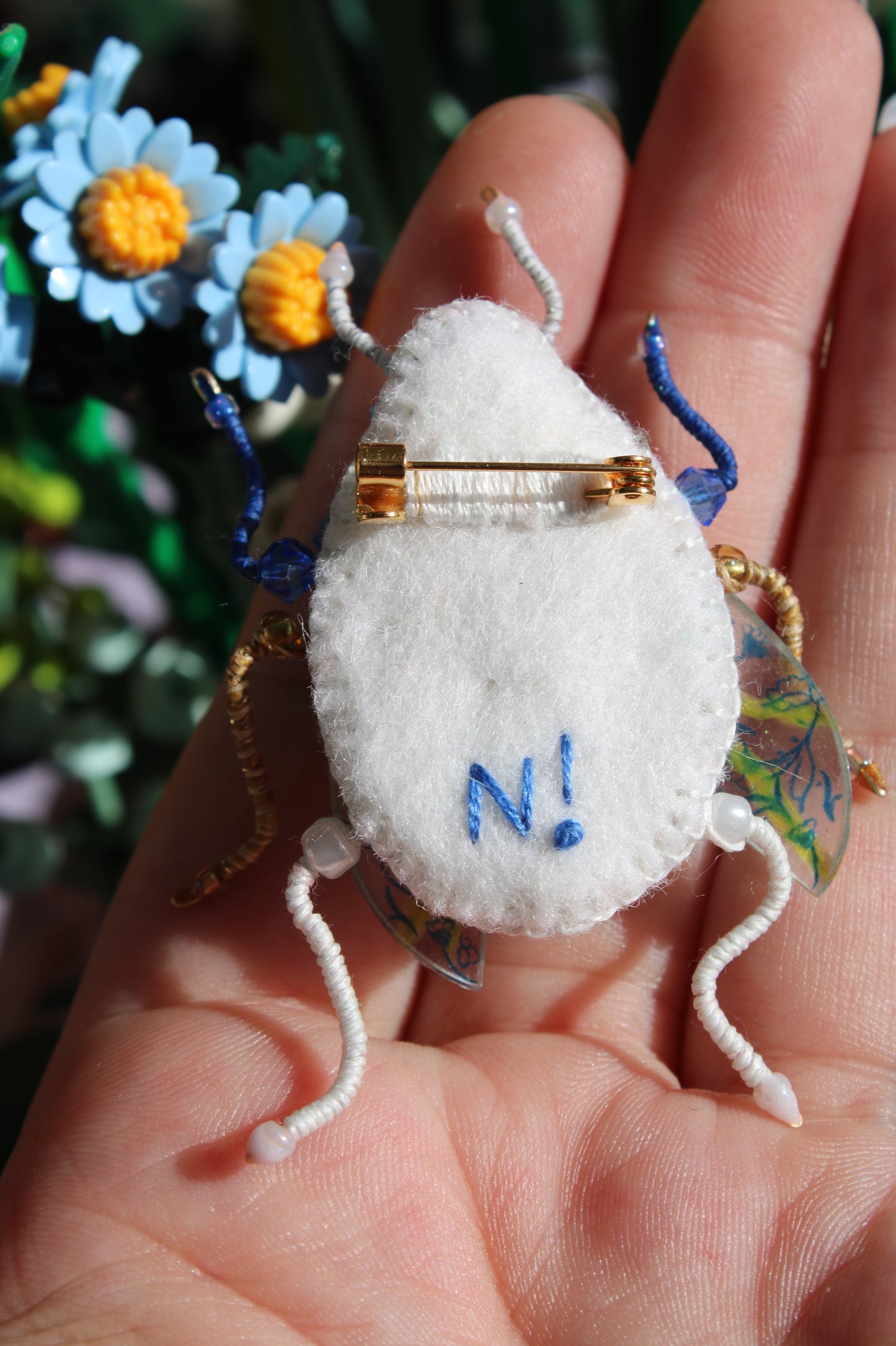 Broche scarabée " king-sugi"
