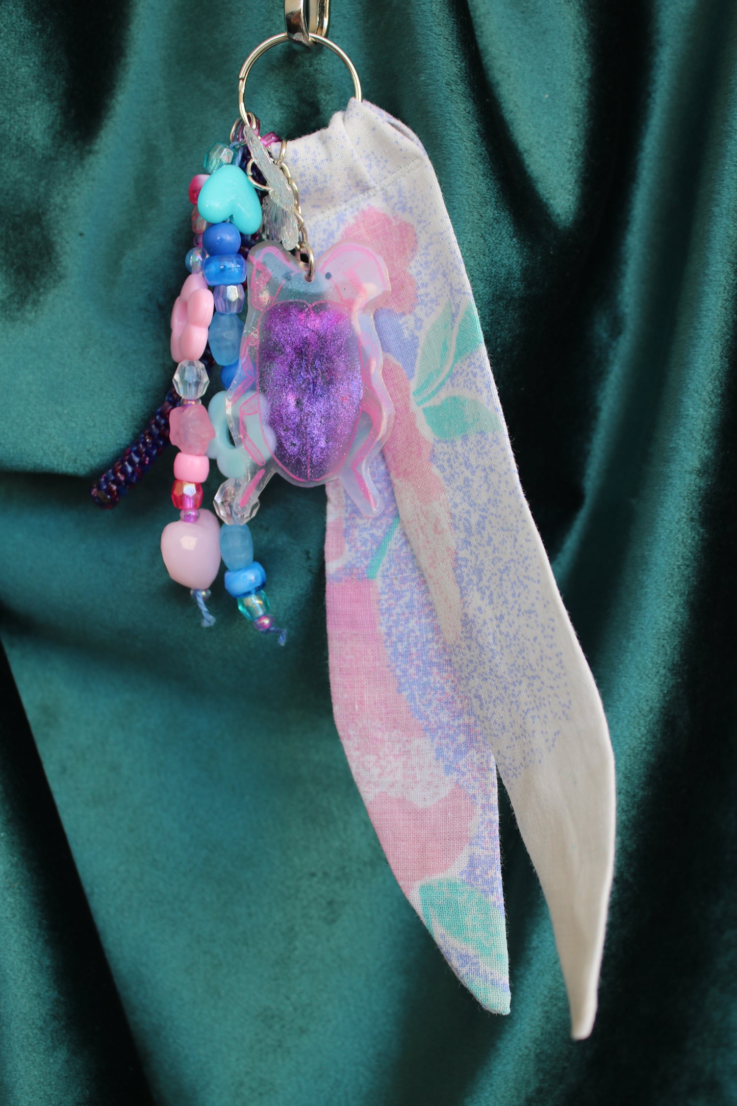 Porte-clés "scarabée violet"