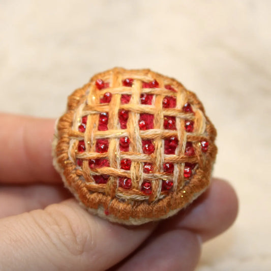 Prévente Broche " Precious Pie "