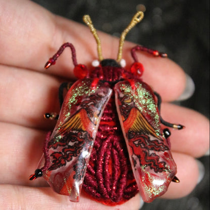 Broche scarabée " Vlad"