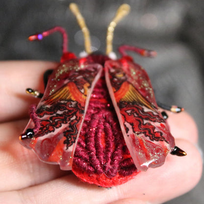 Broche scarabée " Vlad"