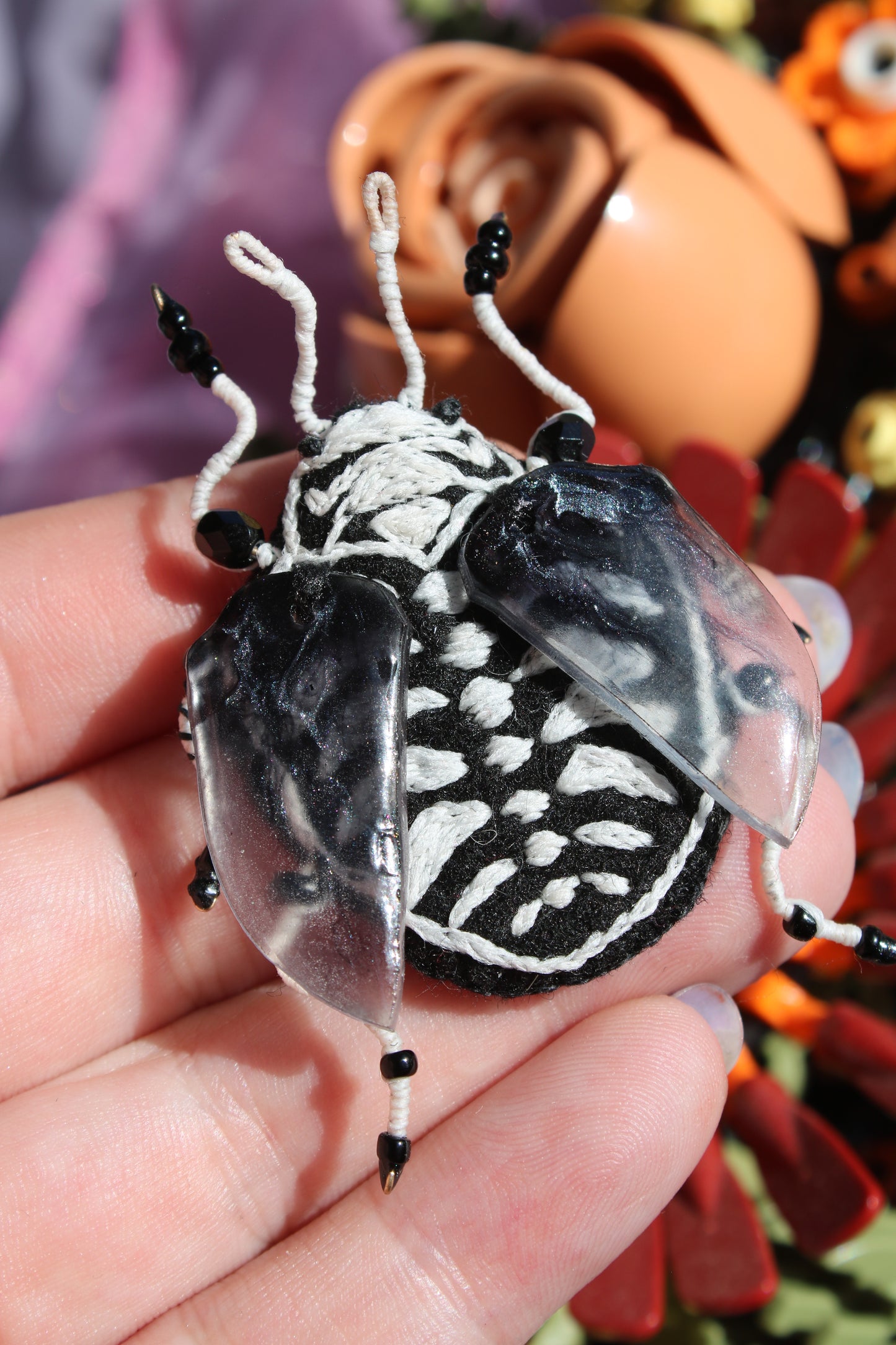 Broche scarabée " Scaraskull"