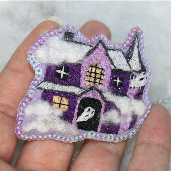 Broche " Ghost Manor"