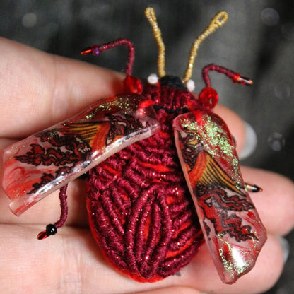 Broche scarabée " Vlad"