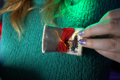 Pin's brodé "Fireplace"