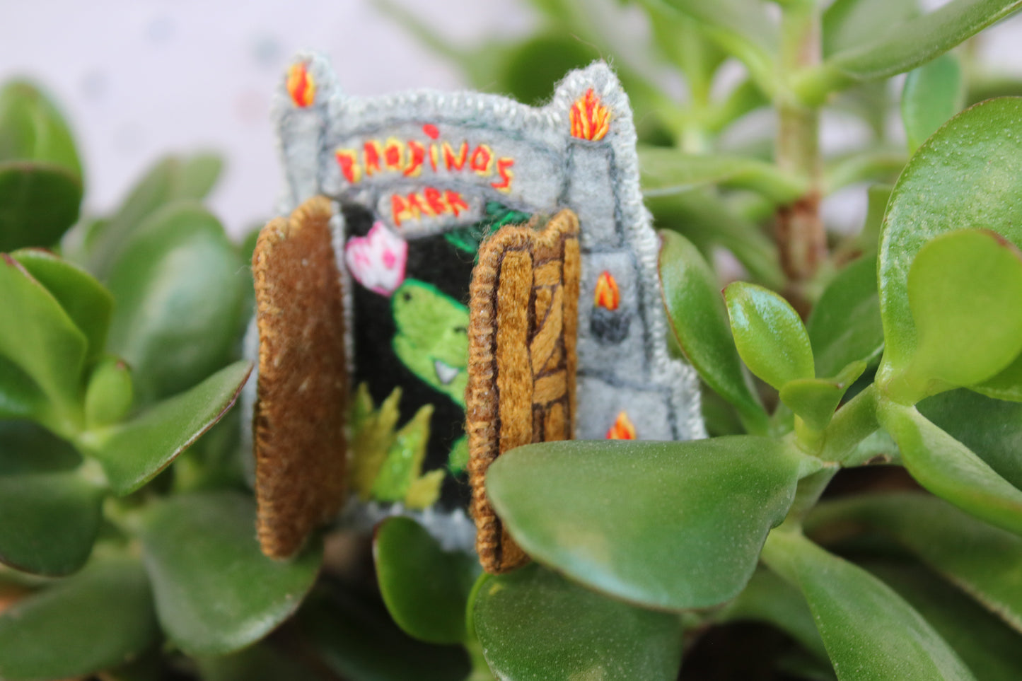 Broche "Brodinos Park"