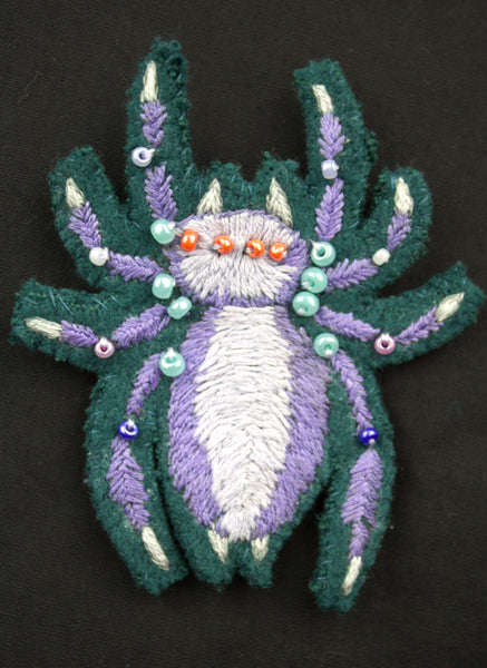 Broderie " L'araignée perlée"